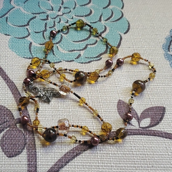 Beautiful long Necklace - Picture 5 of 6